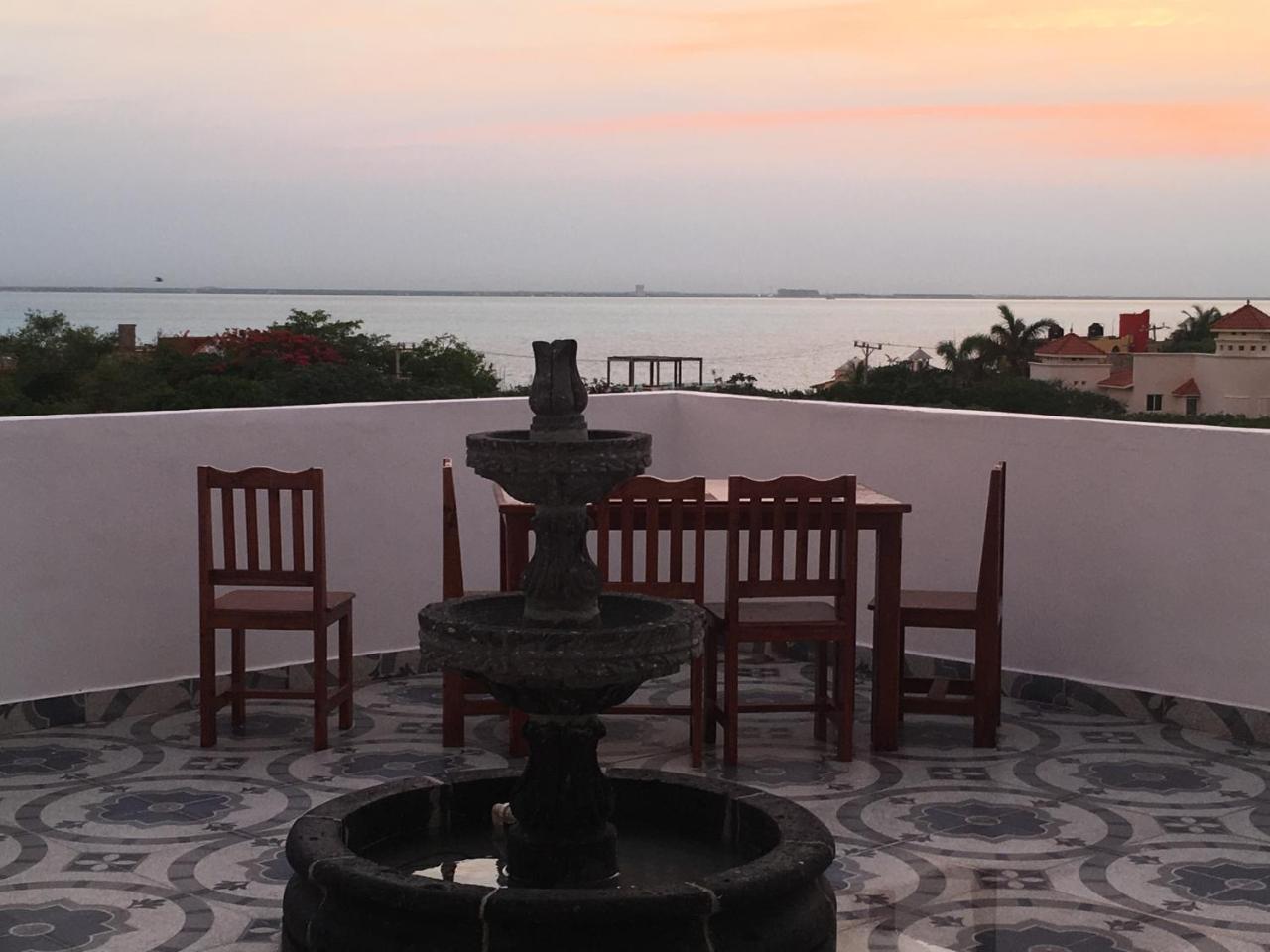 Casa Paloma Blanca Hostel Isla Mujeres Esterno foto